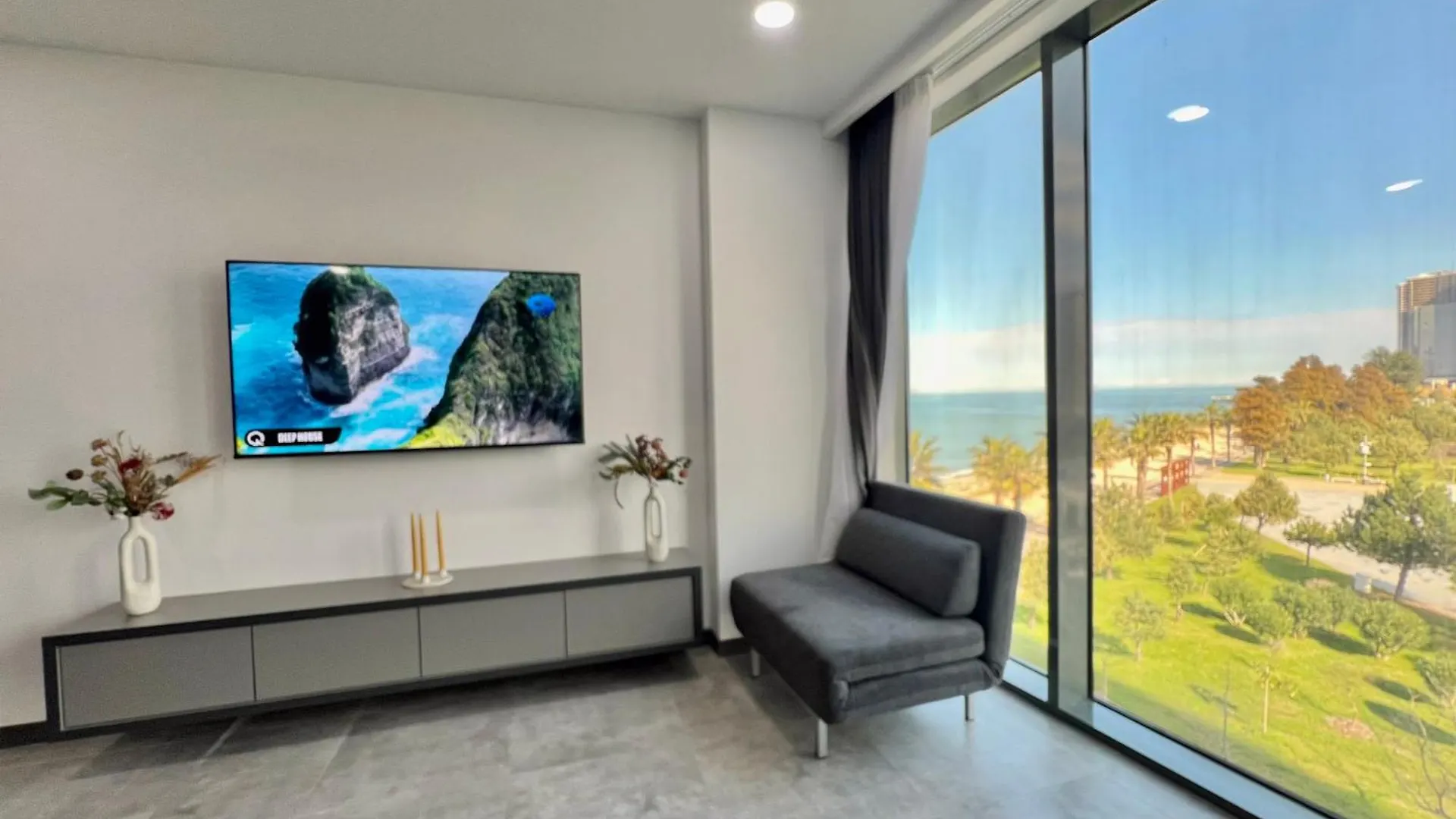 Premium Apartment On The Seacoast, Batumi View